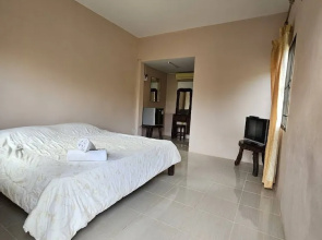 Baan Rai Somkiat Homestay