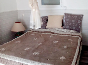 House With 3 Bedrooms in Toulon, With Enclosed Garden and Wifi - 4 km