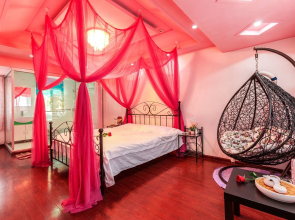 Xitang Moon Courtyard Guest House