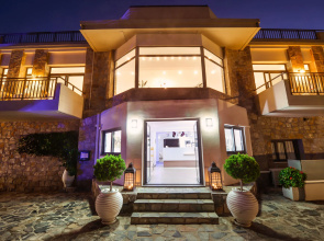 Happy Cretan Suites