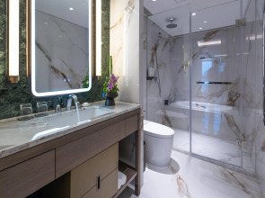 Wyndham Grand Plaza Royale Ningbo