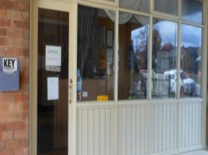 Parkway Motel