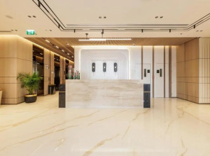 Holiday Inn Dubai Village Circle Hotel