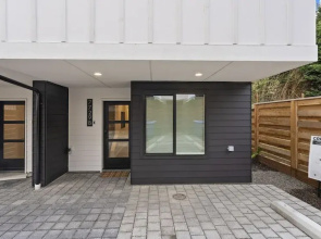 Ballard Hangout - Arcade, Covered Deck, Sleeps 10!