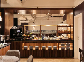 Hotel Schani Salon