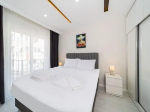 Lovely and Central Flat Near Beach in Antalya