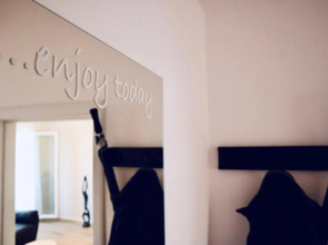 Modern apartment just near center I10