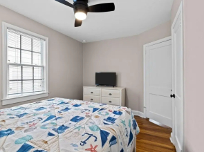 The Anchor Cottage 3 Bedroom Home by RedAwning
