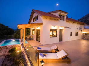 Magical Salakos Villa