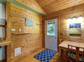 71MF- Rustic - Pets Ok - Sleeps 4