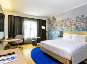 Отель Novotel Bangkok On Siam Square