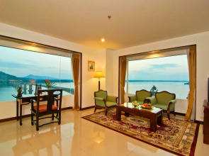 Champasak Grand Hotel