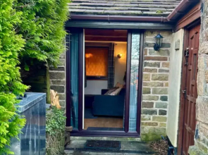 Quaint and Cosy Cottage - Manchester