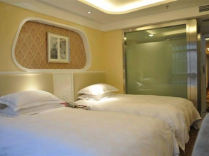 Yiwu Ruifeng Hotel