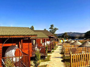 Zoe Glamping