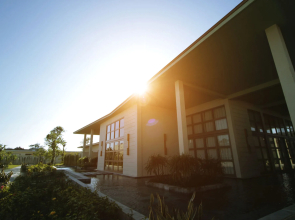 FLC Luxury Hotel Samson
