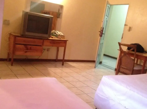 Olympia Crown Hotel