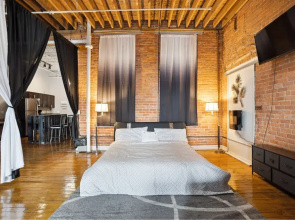 Downtown Detroit Loft - Fully equipped & Absolutely Gorgeous theme by RedAwning