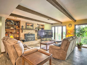 Kimberling City Home w/ Table Rock Lake Views!