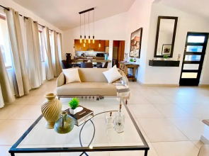 Ajijic Modern 1 Bedroom Home -walk To Everything -patio -gym -pickleball Court