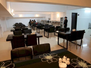 Xianning Sakura City Hotel