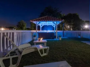 Tena Apartments