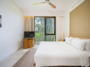 The Salt Collections Beachfront Resort Da Nang
