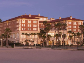 Casa Del Mar