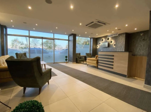 The Alarga Premier Hotel