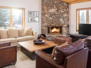 Teton Pines by Jackson Hole Resort Lodging