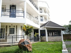 Queen's Way Resort