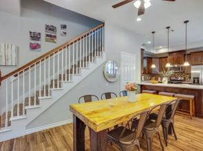Pet-friendly Tomball Home: Walk to Main Street!