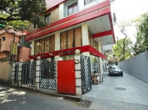 Hotel Arya International