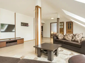 Raunex Apartment