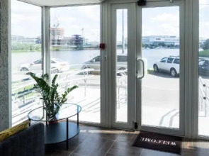 THE KUBZ Capsule Hotel