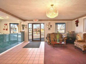 Super 8 by Wyndham Bryant Little Rock Area