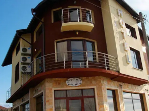 Hi-Life Family Hotel