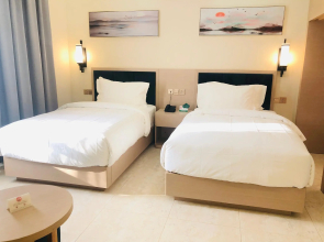 Season Inn Hotel