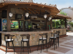 Villa Moonflower Apart Hotel