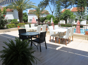 The Prince Inn Hotel & Villas