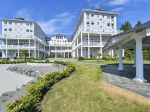 Prestige Oceanfront Resort, WorldHotels Luxury
