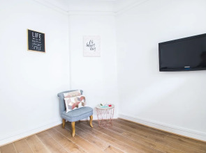 Luxury Apartment in Paris-Champs Elysées