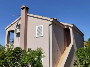 Apartments Nina