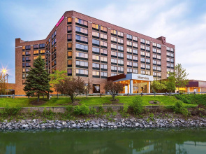 Sheraton Lisle Naperville Hotel