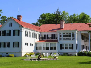 Historic Rosemont Manor
