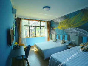 Shengsi Yanyuan Xiangge Inn