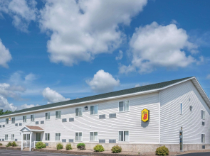 Super 8 by Wyndham Phillips