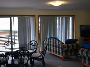 Rennies Beach House