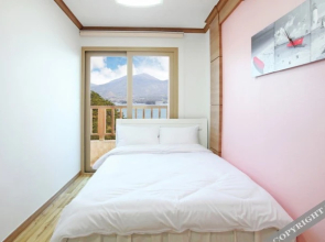 Tongyeong Good Day Pension