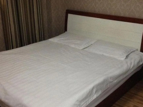 Taizhou Jiangyan Xinrong Hotel